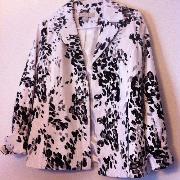 Laura Ashley Jackets & Blazers - Laura Ashley Black & White Blazer BOGO